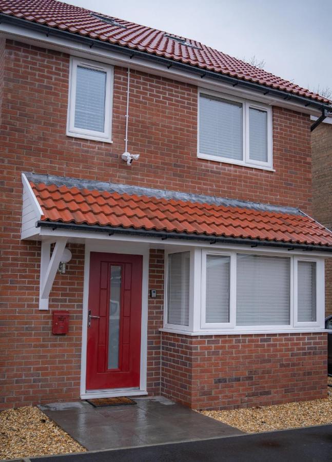 The Red House Modern Stylish Home From Home Walking Distance To Cardiff Bay And City Centre With Parking Zewnętrze zdjęcie