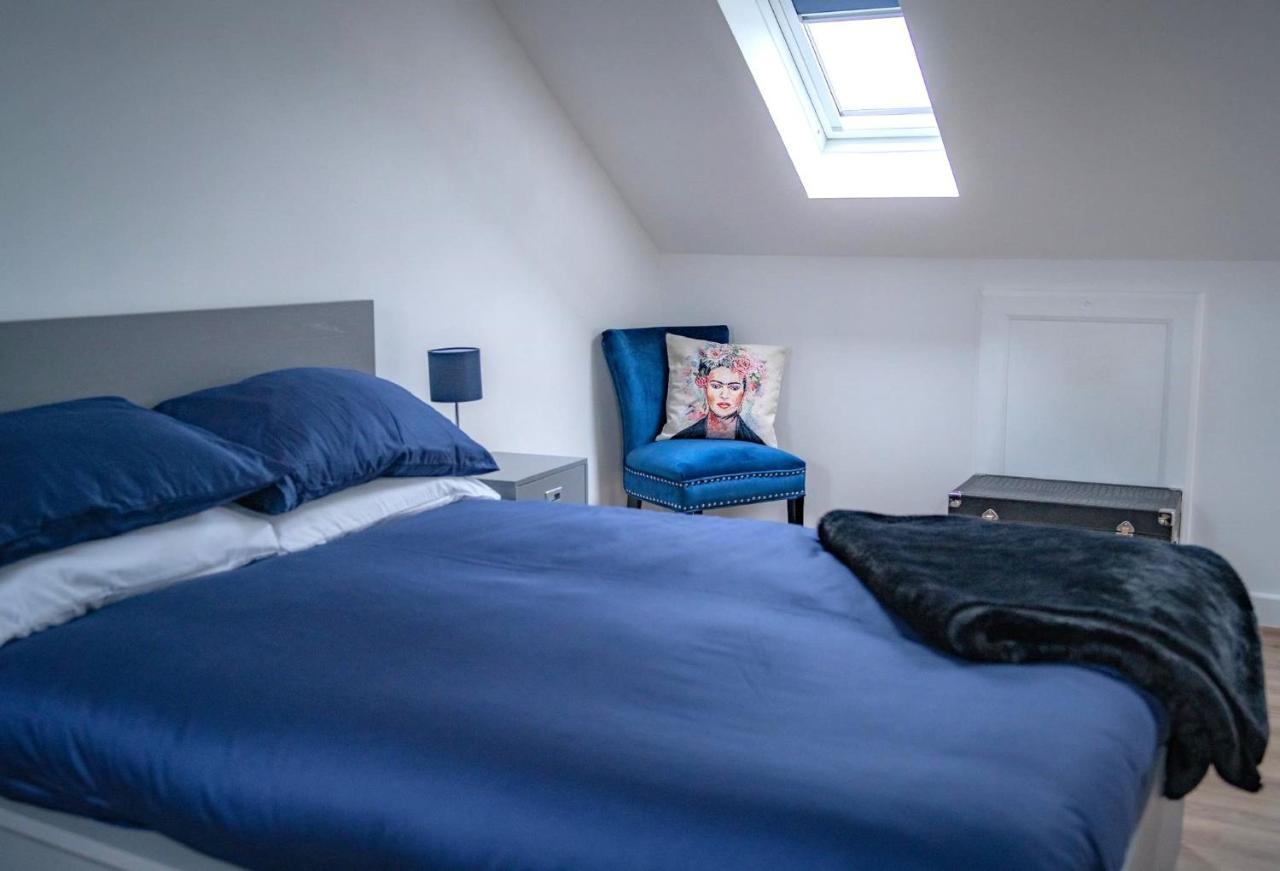 The Red House Modern Stylish Home From Home Walking Distance To Cardiff Bay And City Centre With Parking Zewnętrze zdjęcie
